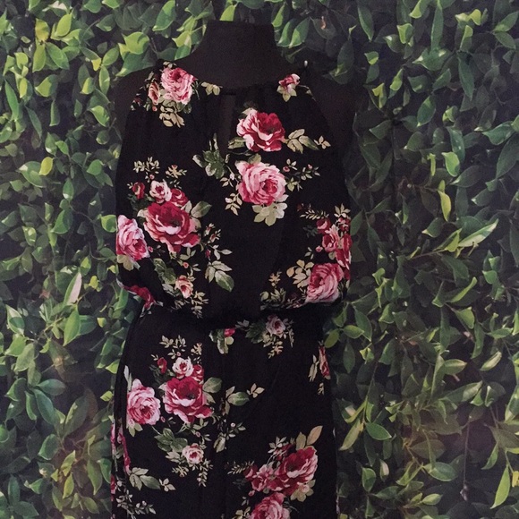 Black Floral Strappy Wide Leg Jumpsuit Sz S NWT - Picture 14 of 15